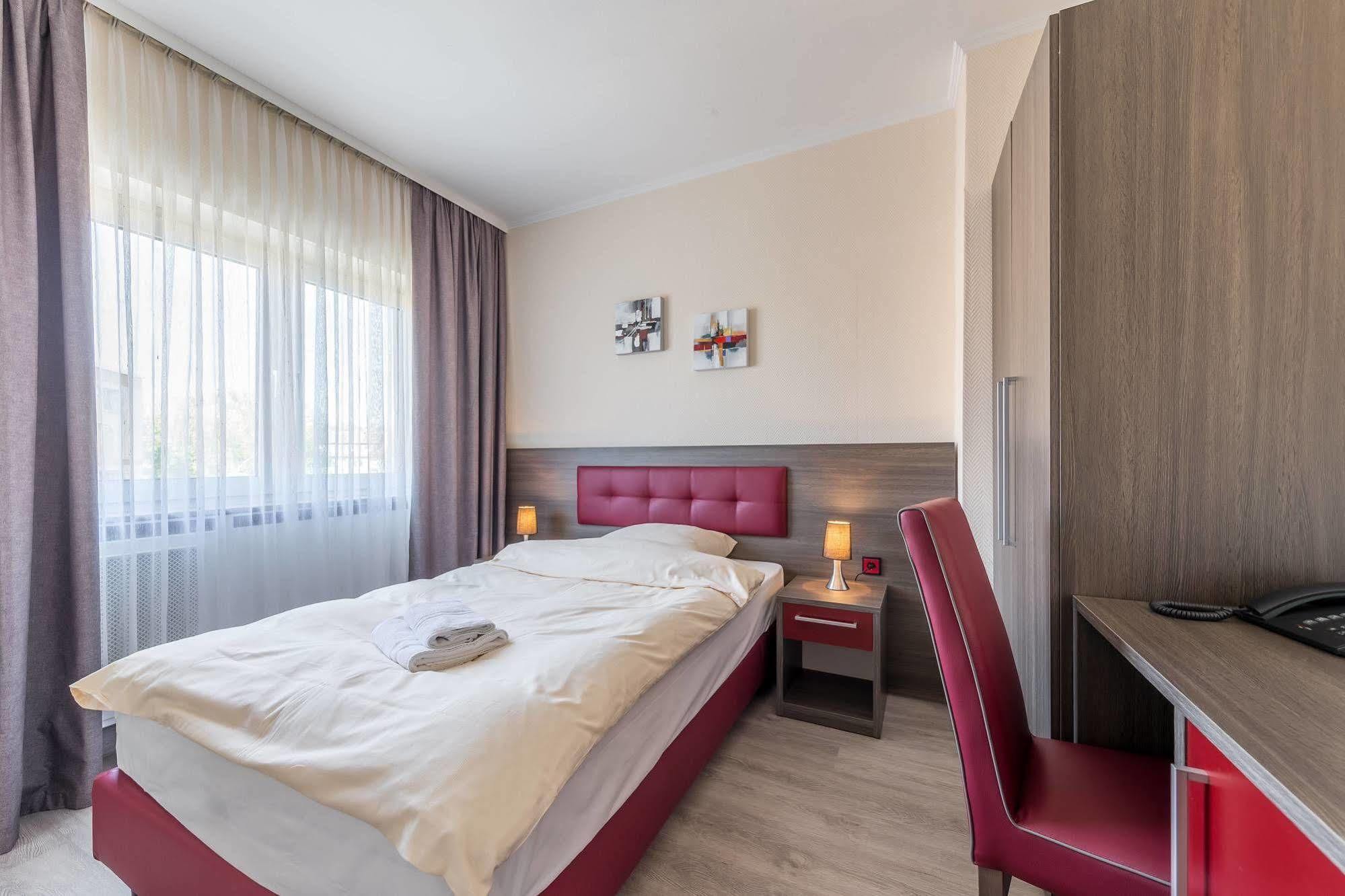 Hotel Klein Frankfurt Frankfurt am Main Buitenkant foto